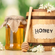 Zsírégető, öregedésgátló és jó a pattanások ellen- Így használd a mézet!