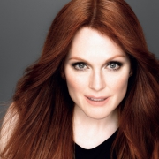 Julianne Moore remek választás!