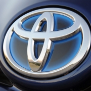 Intelligens közlekedési eszközt mutat be a Toyota