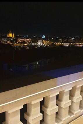 A történelem kereszteződésében -  Hogyan válik Magyarország a sors játékává?